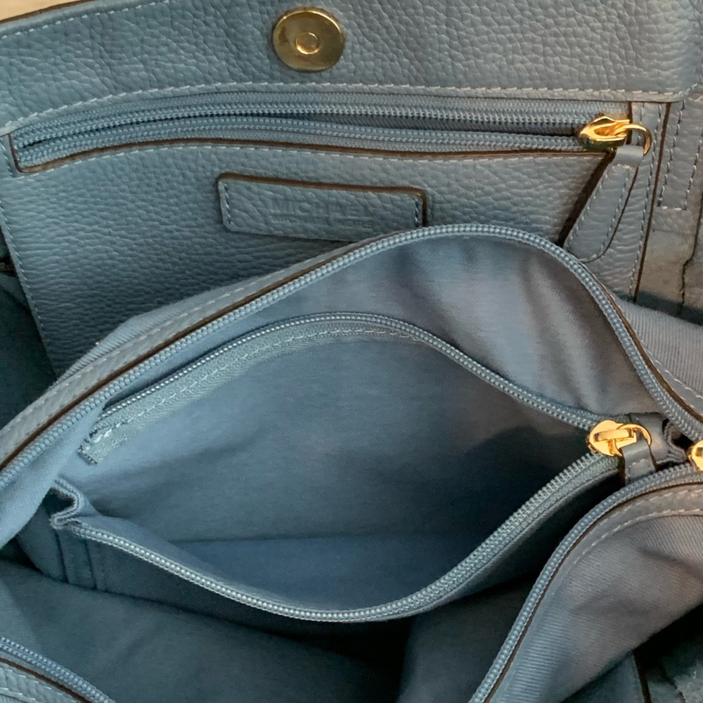 Michael Kors shoulder bag. - Picture 8 of 12